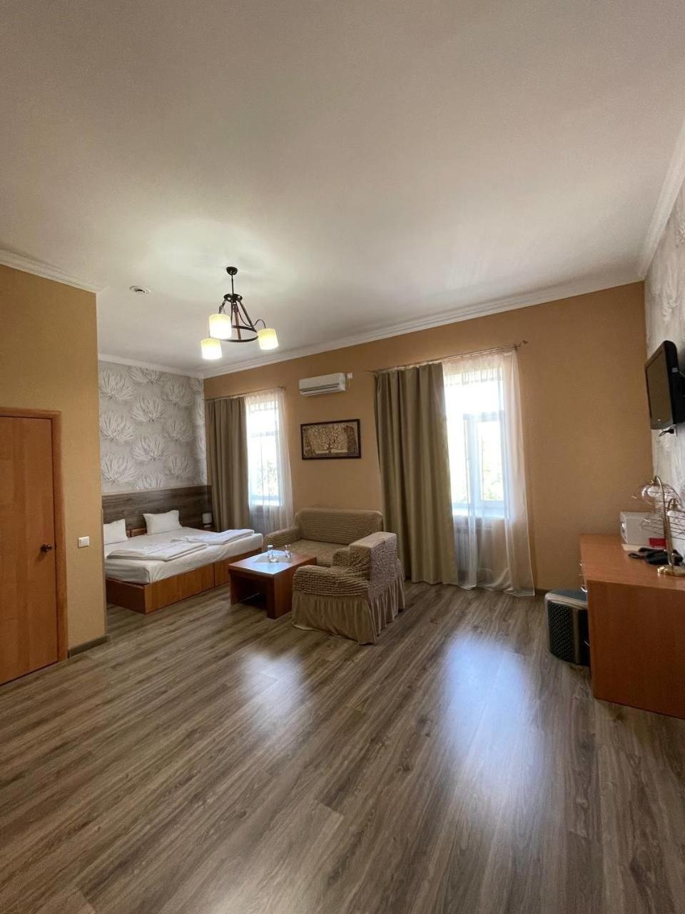 Shanyrak Hotel Temirtau Ngoại thất bức ảnh